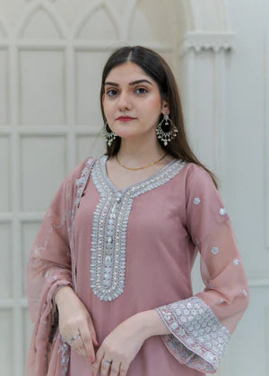 Pastel Pink Embroidered Kurta Set – Safa Collections